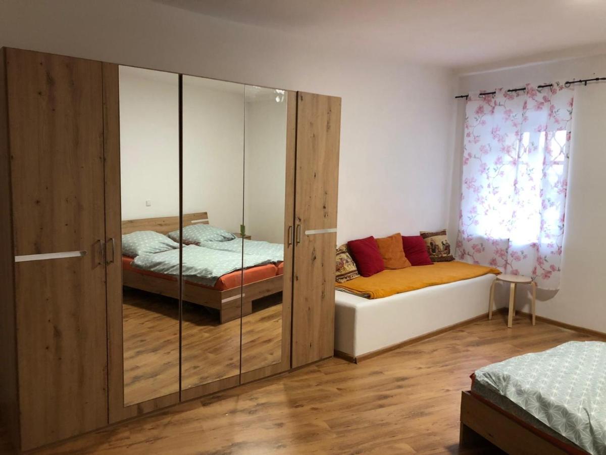 Apartment Am Schlosspark 2 Cheb Eksteriør bilde